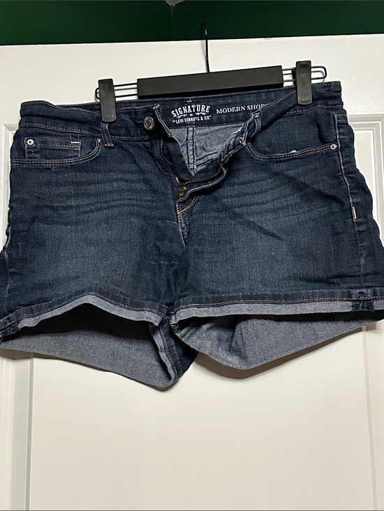 Signature by Levi Strauss Pants - 🚨4/$20🚨 Signature by Levi Strauss Dark Wash Denim Women's Shorts